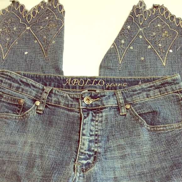 Apollo Denim Capris with detailing at the ankles - Picture 3 of 7